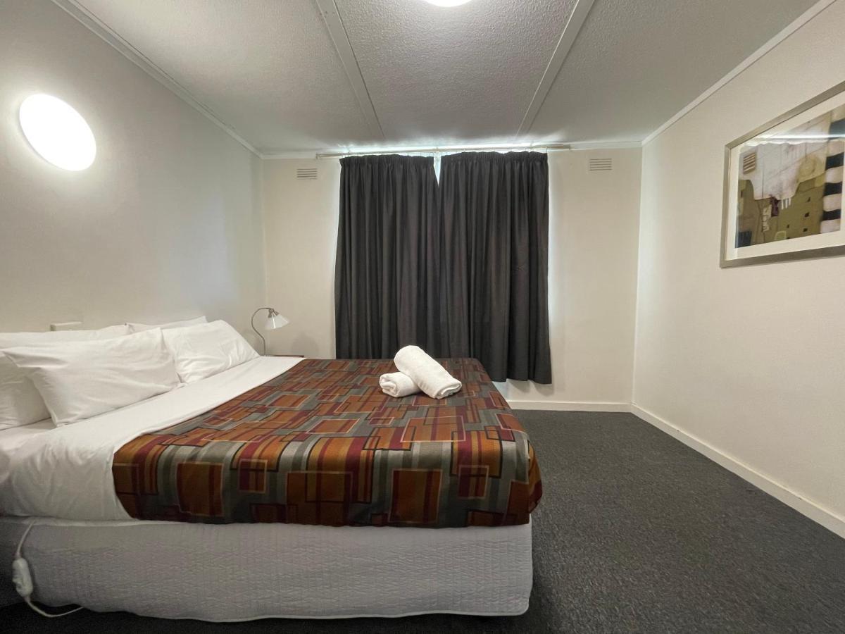 Parkside Inn Motel Melbourne Exterior photo